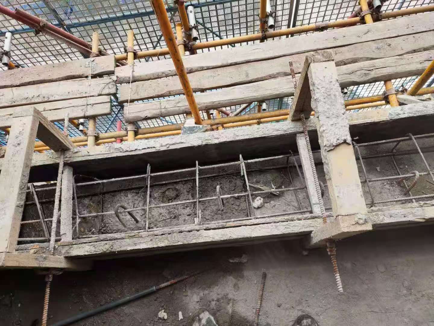 嘉鱼厂房加固公司如何选择